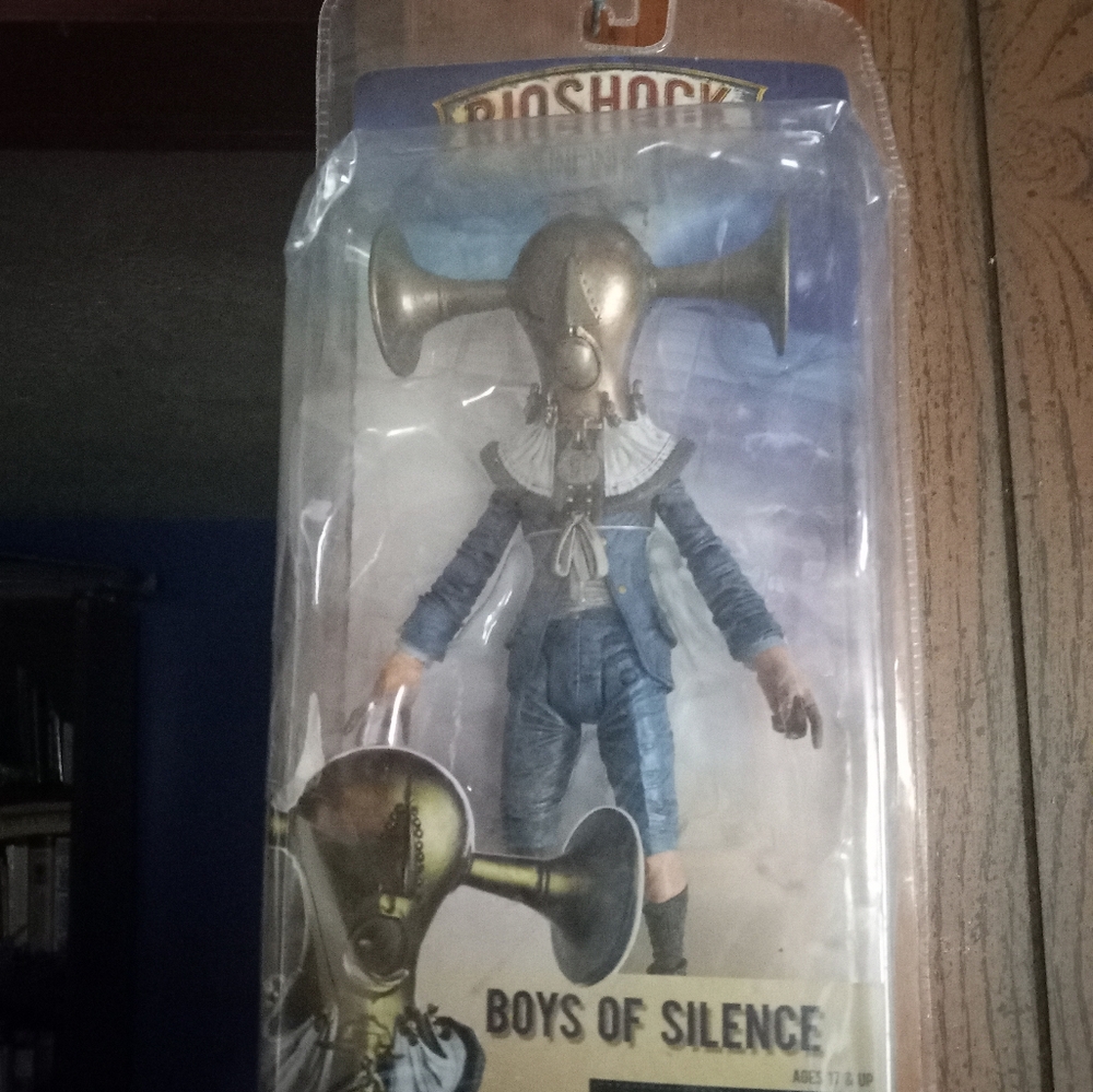 Bioshock infinite boys of silence figurine